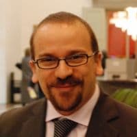 Dr. Lorenzo Moroni Dr. Lorenzo Moroni